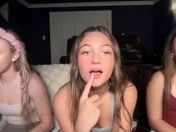 Melaniamyr – webcam model profile photo Image 4