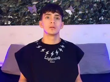 octavarium211 – webcam model profile photo Image 6