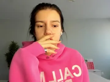 miaandmolly_ – webcam model profile photo Image 16