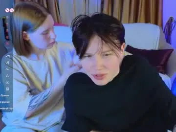 pantyless – webcam model profile photo Image 18