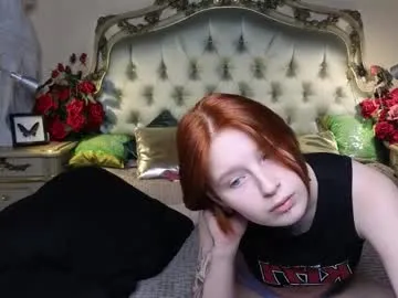 pantyless – webcam model profile photo Image 6