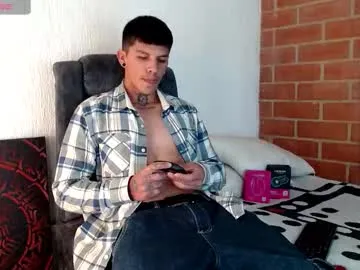 AntonioWest – webcam model profile photo Image 10