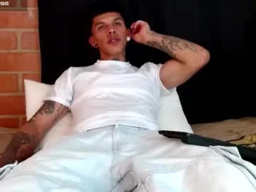 AntonioWest – webcam model profile photo Image 8