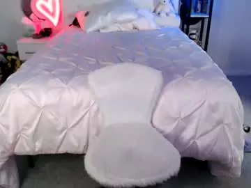 Ninjainia – webcam model profile photo Image 18