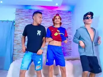 sareandrob – webcam model profile photo Image 10