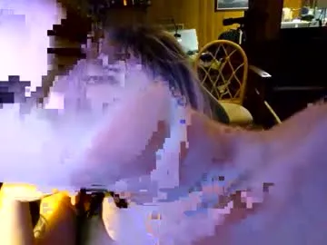 YoungSquad – webcam model profile photo Image 5