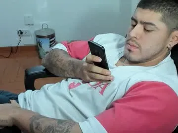 pizza_pa – webcam model profile photo Image 14