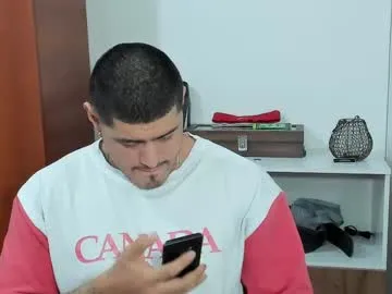 pizza_pa – webcam model profile photo Image 3