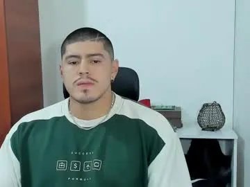 pizza_pa – webcam model profile photo Image 5