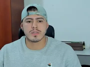 pizza_pa – webcam model profile photo Image 8