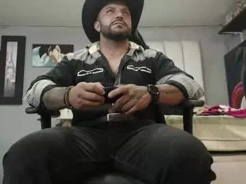 Donovan_Desmond – webcam model profile photo Image 18