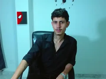 AnzuKim – webcam model profile photo Image 19