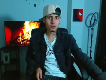 AnzuKim – webcam model profile photo Image 4