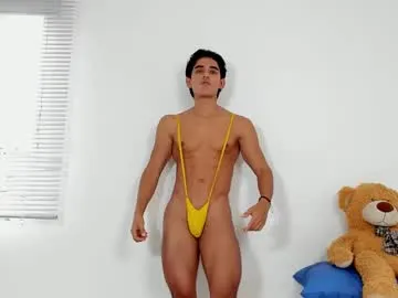 highlatin_guys – webcam model profile photo Image 9