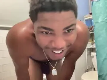 AntonioWest – webcam model profile photo Image 8