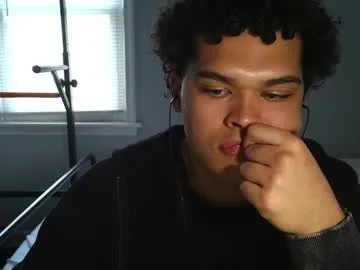 Love-for-two – webcam model profile photo Image 3