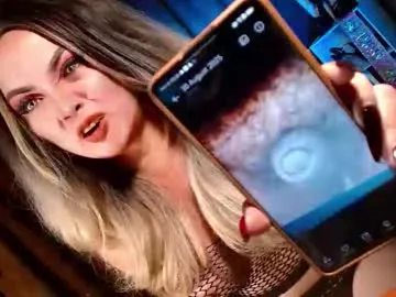 alliceredfox – webcam model profile photo Image 9