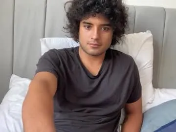 Youlalia – webcam model profile photo Image 16