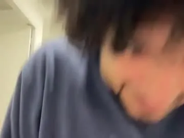 Youlalia – webcam model profile photo Image 2