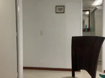 Youlalia – webcam model profile photo Image 3