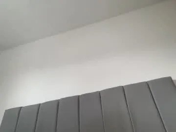 Youlalia – webcam model profile photo Image 8