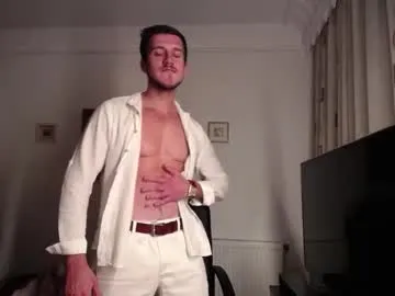 glasses_cat – webcam model profile photo Image 14