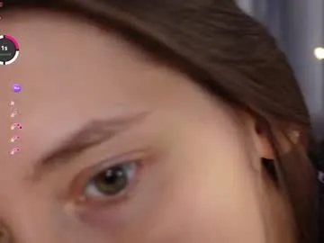 zoe_r_ – webcam model profile photo Image 19