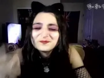 Maya-onelya – webcam model profile photo Image 5