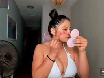 Linnea – webcam model profile photo Image 5