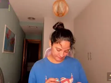 Linnea – webcam model profile photo Image 6