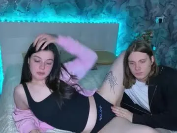 IORio2 – webcam model profile photo Image 4