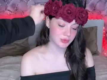 IORio2 – webcam model profile photo Image 6