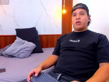 bennett_alejoo – webcam model profile photo