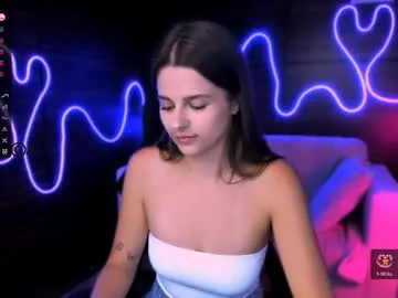 NaughtyInGlasses – webcam model profile photo Image 6