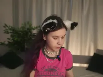 alanawalker9 – webcam model profile photo Image 9