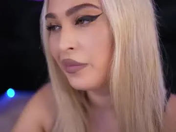 lucretiaburnaugh – webcam model profile photo Image 14