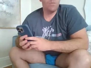 mon1_day – webcam model profile photo Image 6