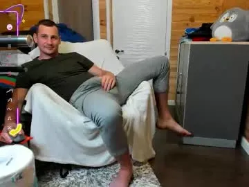 YU-KI00 – webcam model profile photo Image 14