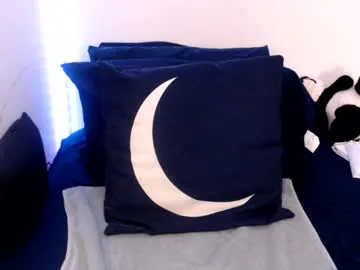 naomi_ravenn – webcam model profile photo Image 2