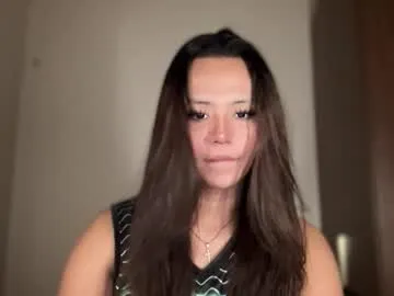 uwuxo – webcam model profile photo Image 18