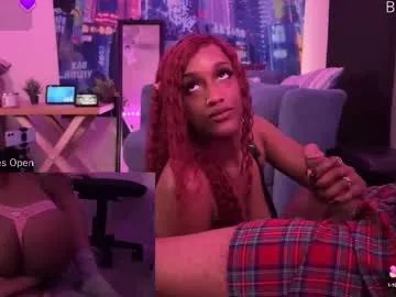 Prueberry – webcam model profile photo Image 10