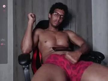 IORio2 – webcam model profile photo Image 7