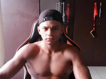 Maya-onelya – webcam model profile photo Image 10