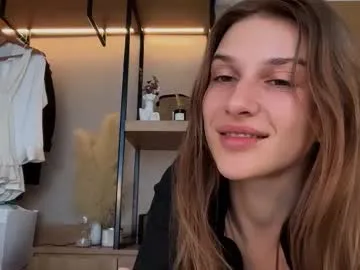 bambi_lu – webcam model profile photo Image 9