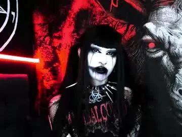 Sugarlina – webcam model profile photo Image 13