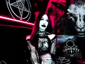 Sugarlina – webcam model profile photo Image 14