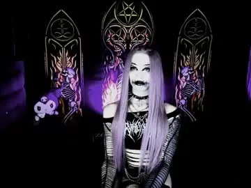 Sugarlina – webcam model profile photo Image 2