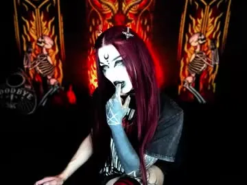 Sugarlina – webcam model profile photo Image 3