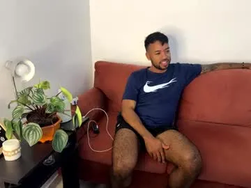 octavarium211 – webcam model profile photo Image 2