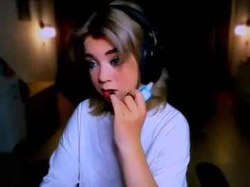 annie_volker – webcam model profile photo Image 8